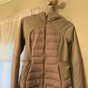 Lululemon hooded light puffer jacket